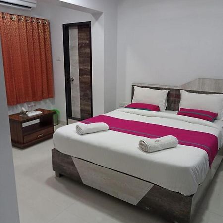 Hotel Park Inn Andheri West Мумбай Екстериор снимка